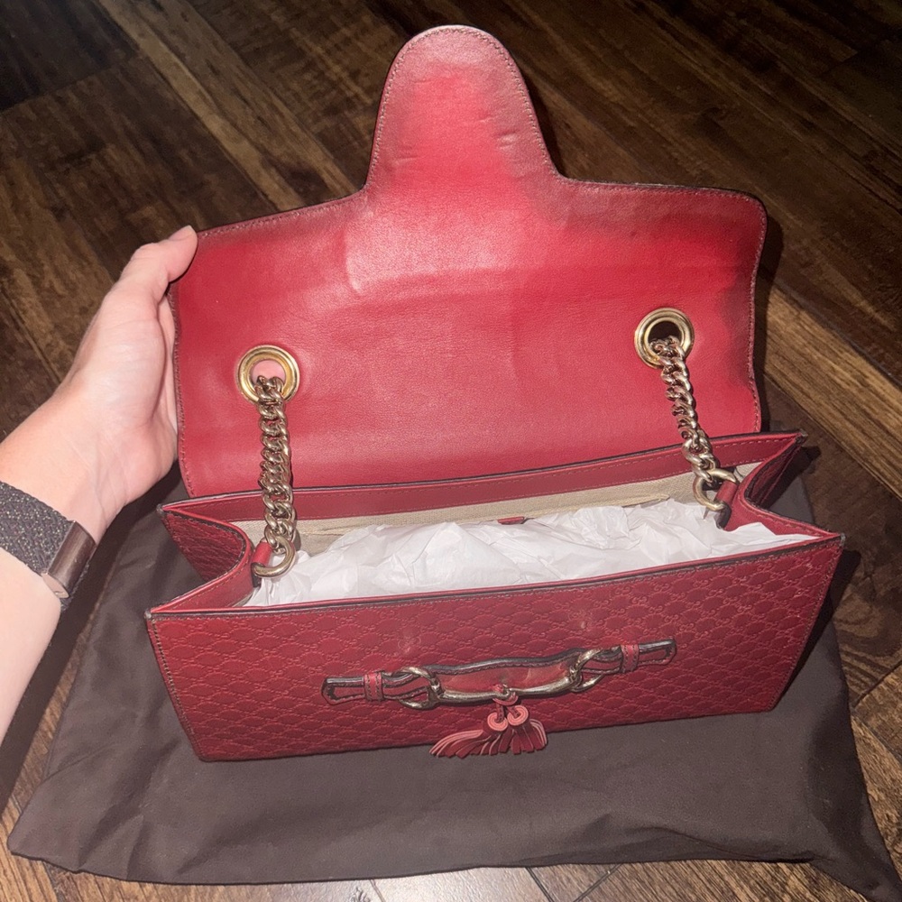 Authentic Gucci Red Leather Emily Bag - Picture 2 of 11
